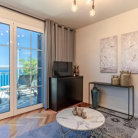 Marcellino Pane E Vino I Камара-де-Лобуш